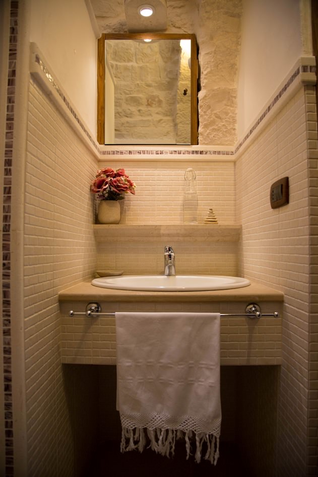 Trullo Mandorlo -  - bathroom details