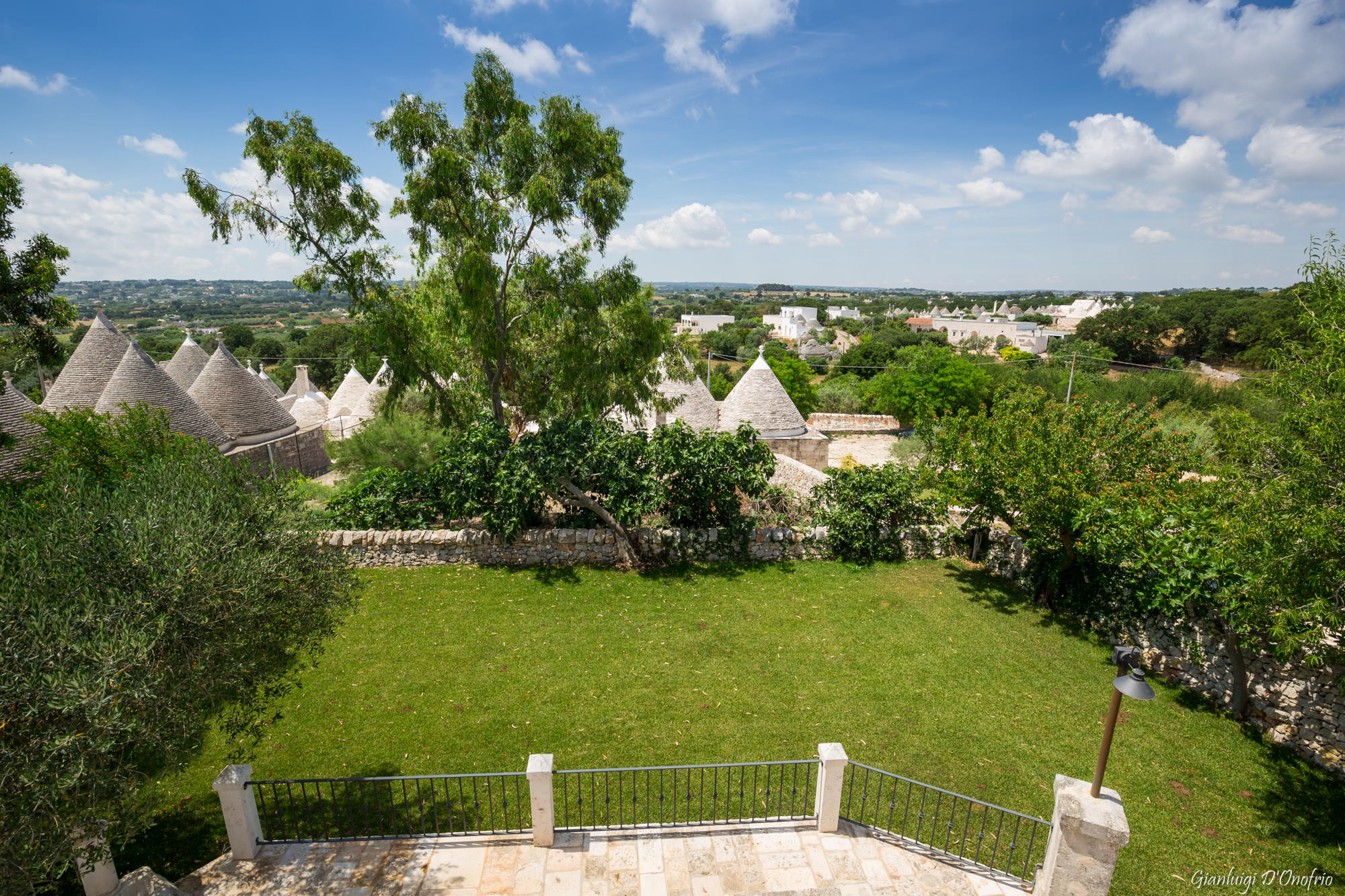 Trullo Mandorlo - view from the roof