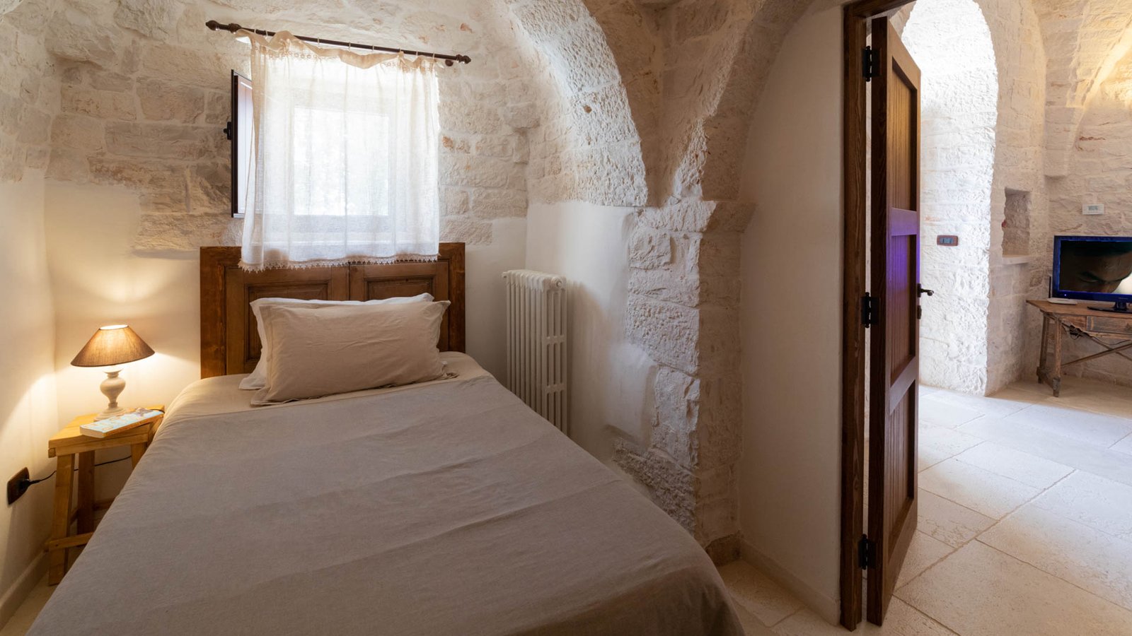 Trulli Angela Mandorlo 16