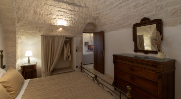 Trullo Mandorlo - Main bedroom