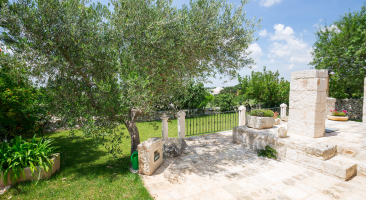 Trullo Mandorlo - garden