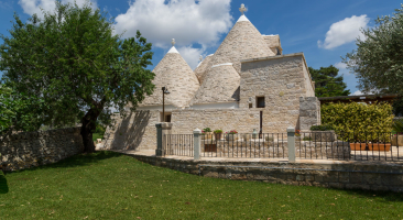 Trullo Mandorlo - garden