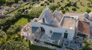 Trullo Mandorlo - view